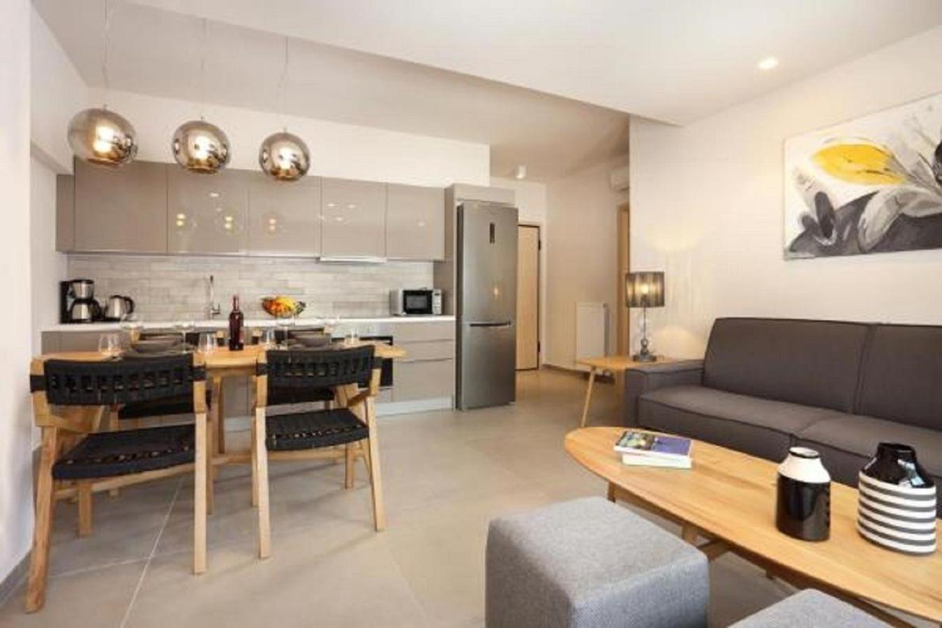 Fivos Luxury Suite Atene Esterno foto